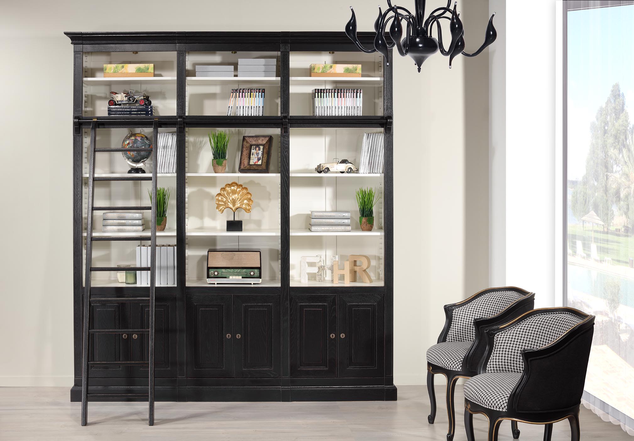 Bibliothèque 6 portes Naël  en Chêne Massif de style Directoire avec échelle