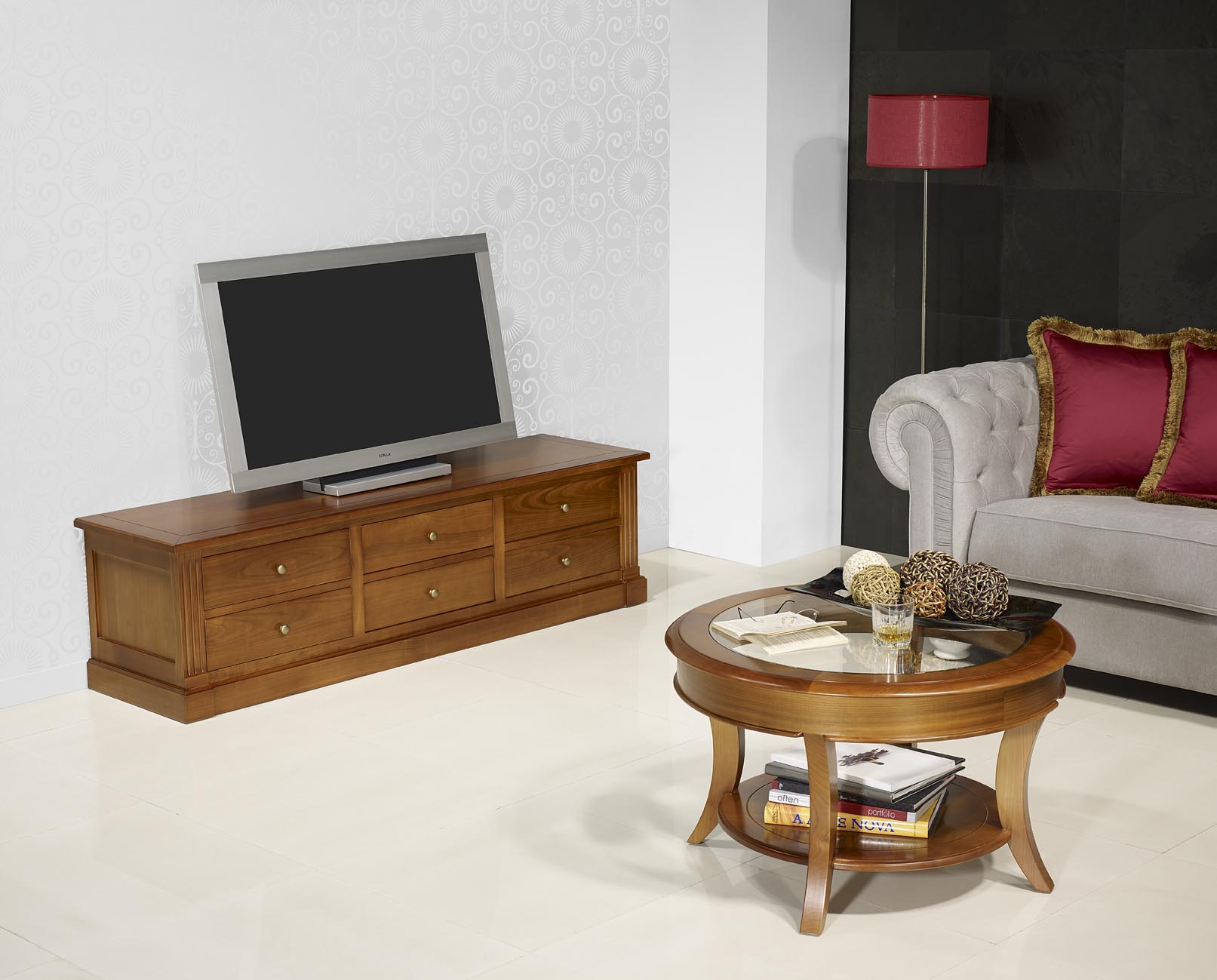 Table basse ronde Melodie réalisée en Merisier Massif de Table basse ronde Melodie en Merisier Massif de style Louis